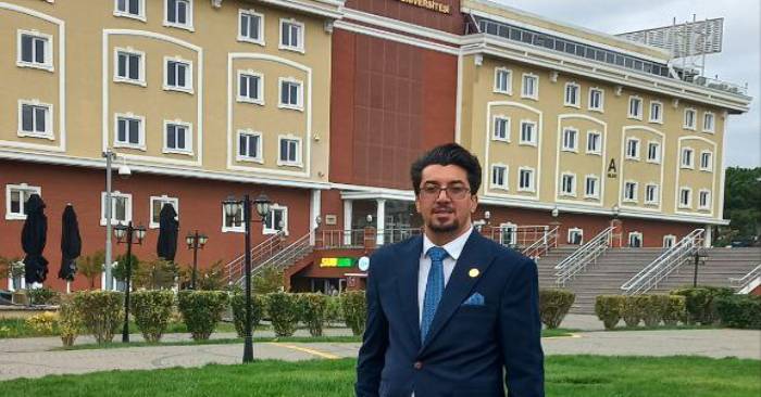 تدریس در دانشگاه هالیچ استانبول